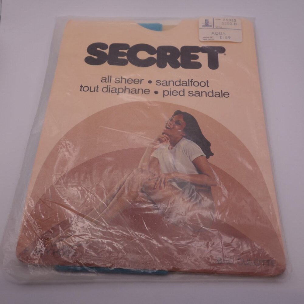 SECRET One Size All Sheer Sandalfoot Made in Canada 100% Nylon AQUA Panty Hose